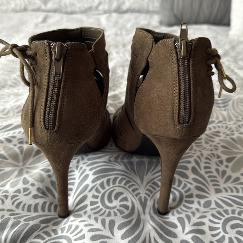 Qupid khaki Stiletto Heels with Ruched Design - Picture 3 of 5